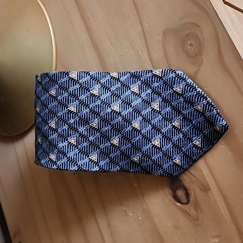 3/$30 Nautica silk tie